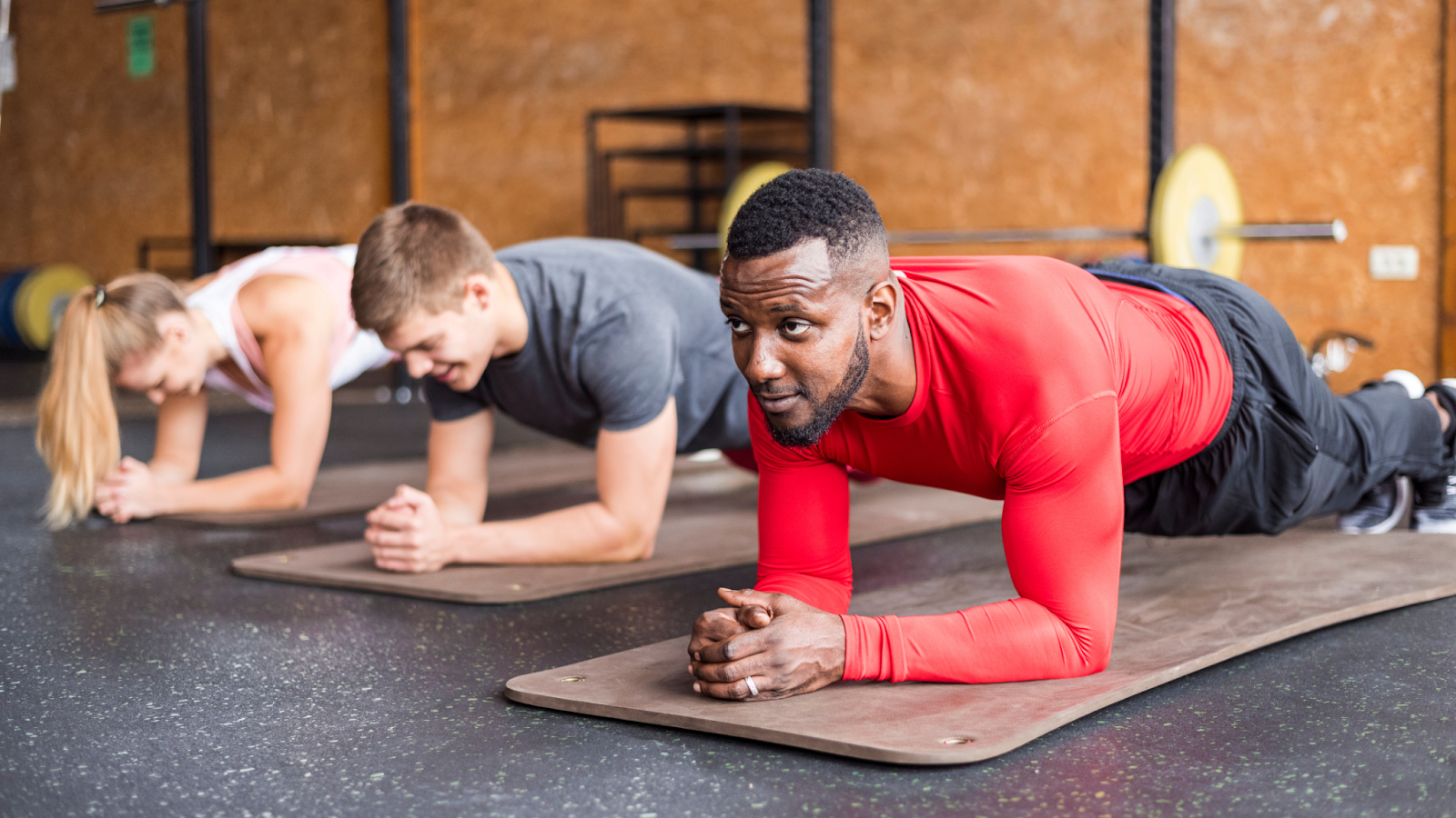 people doing plank