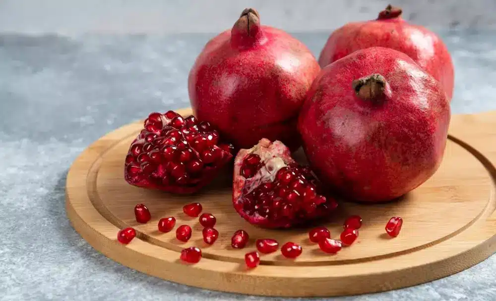 pomegranate benefits - livayur