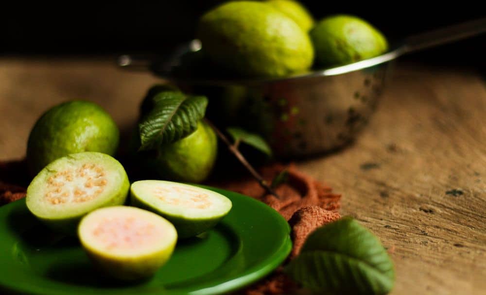 guava fruit - livayur