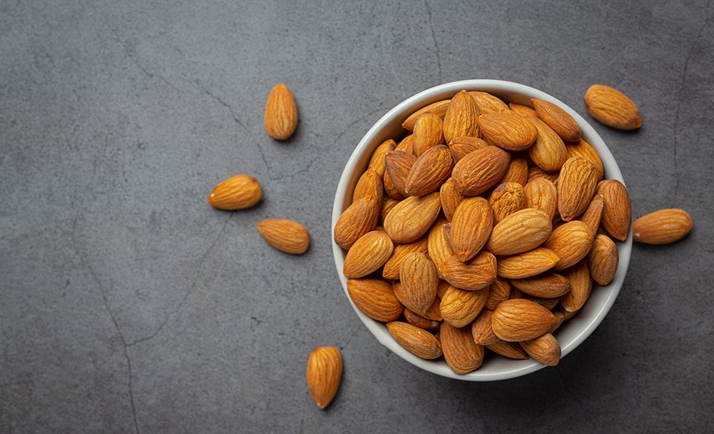 diet plan for healthy hair - almonds